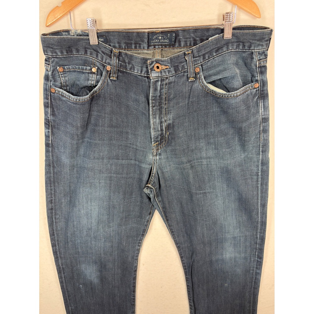 Lucky Brand 363 Vintage Straight Jeans Mens 35x32 Dark Wash Denim Blue - Picture 2 of 10